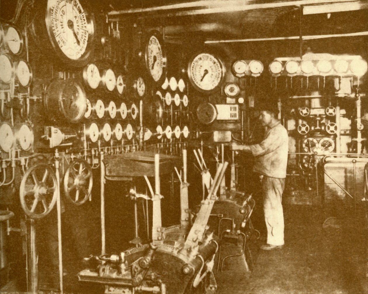 Az Aquitania fő motorvezérlő platformja., c1930. alkotó: Unbekannt