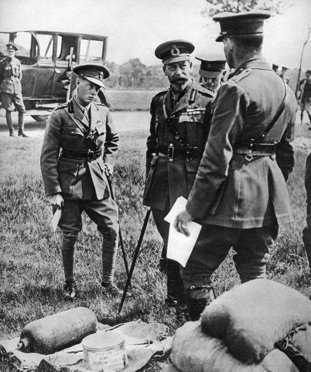 A walesi herceg V. Györggyel egy gáziskolában az első világháború alatt, 1914-1918 alkotó: Unbekannt