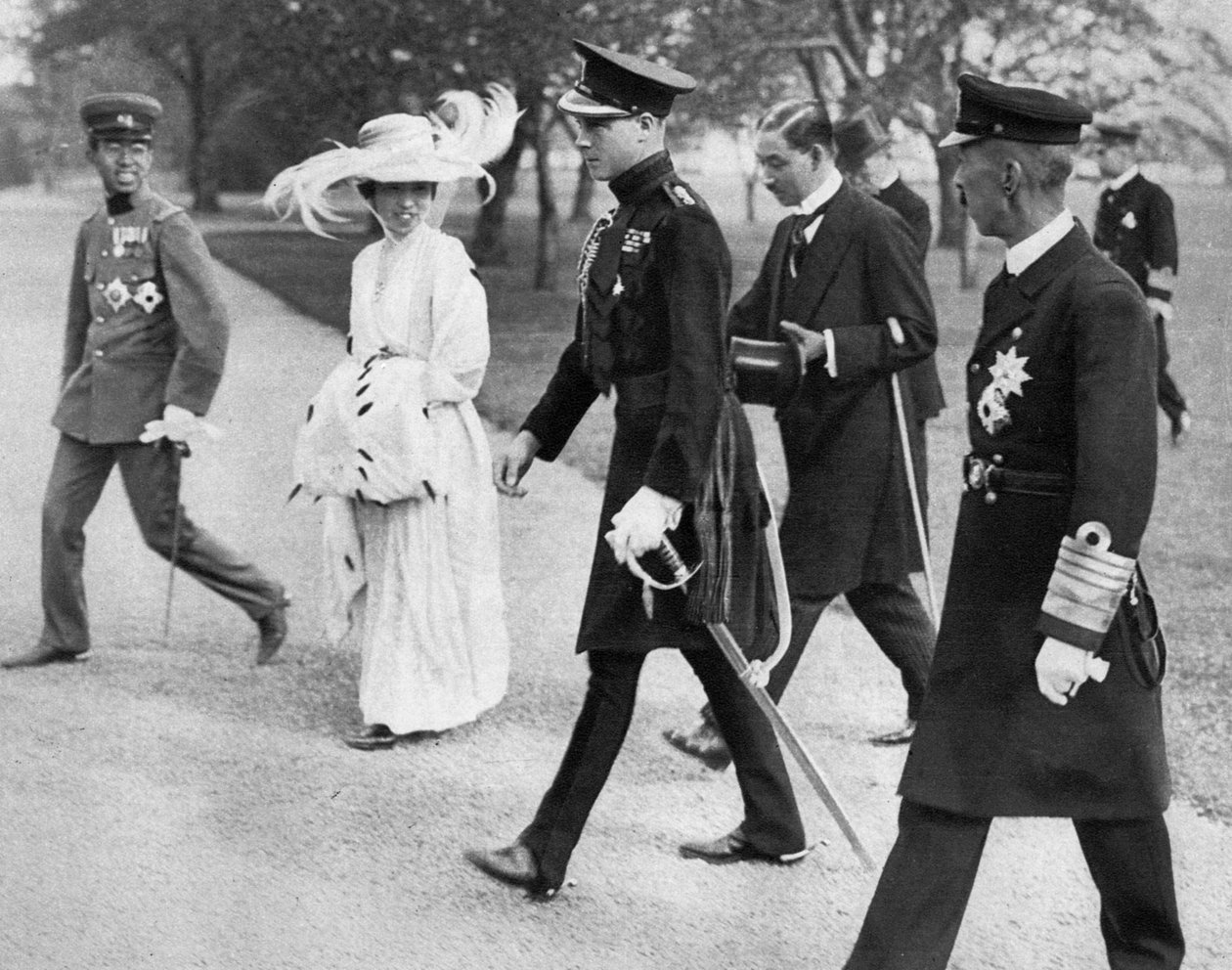 A walesi herceg a japán császárnővel és trónörökössel, Tokió, 1922 alkotó: Unbekannt