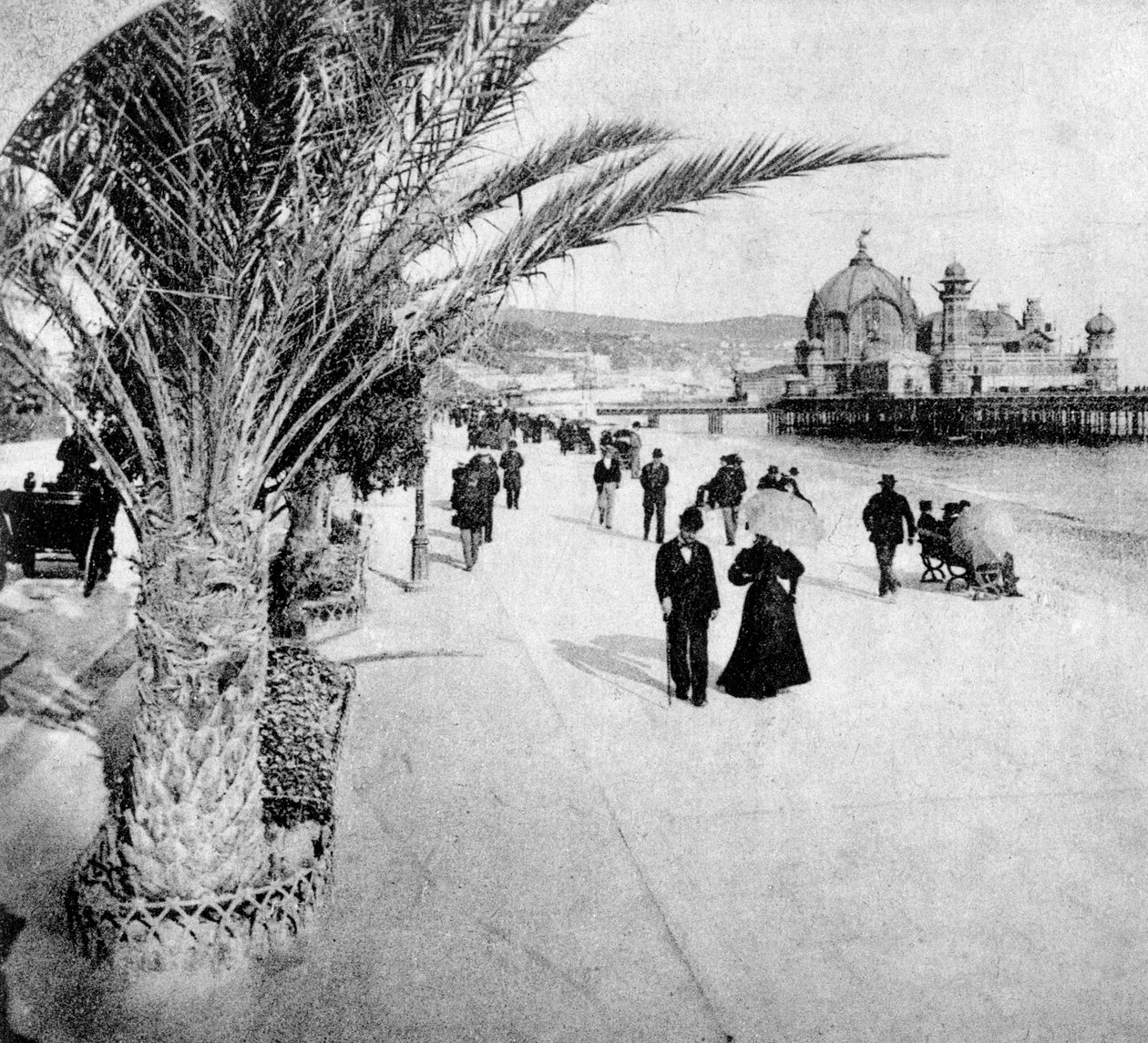A Promenade des Anglais, Nizza, Franciaország, 19. század vége alkotó: Unbekannt