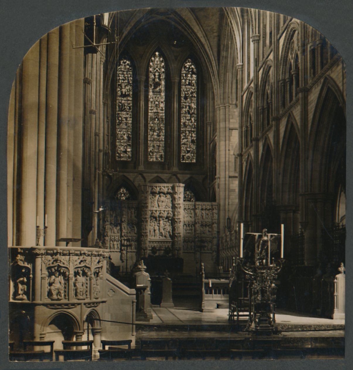 A Truro-székesegyház szószéke és kórusa, Eng., 1910. alkotó: Unbekannt