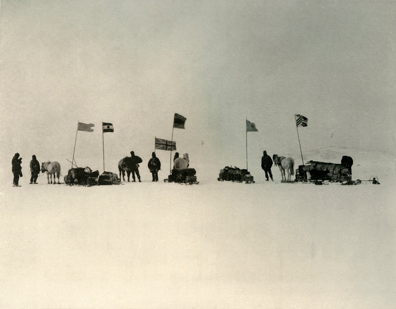 A kiindulópont a jégszélről a Hut Pointtól délre, c1908, 1909. alkotó: Unbekannt