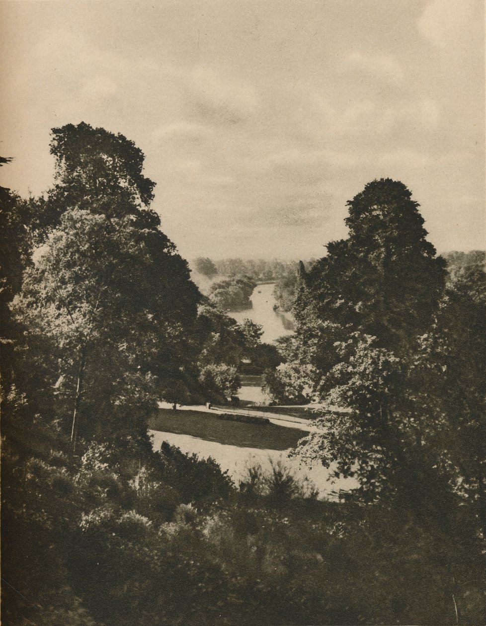 A Temze Richmondban, Anglia egyik leghíresebb látványa, 1935. alkotó: Unbekannt
