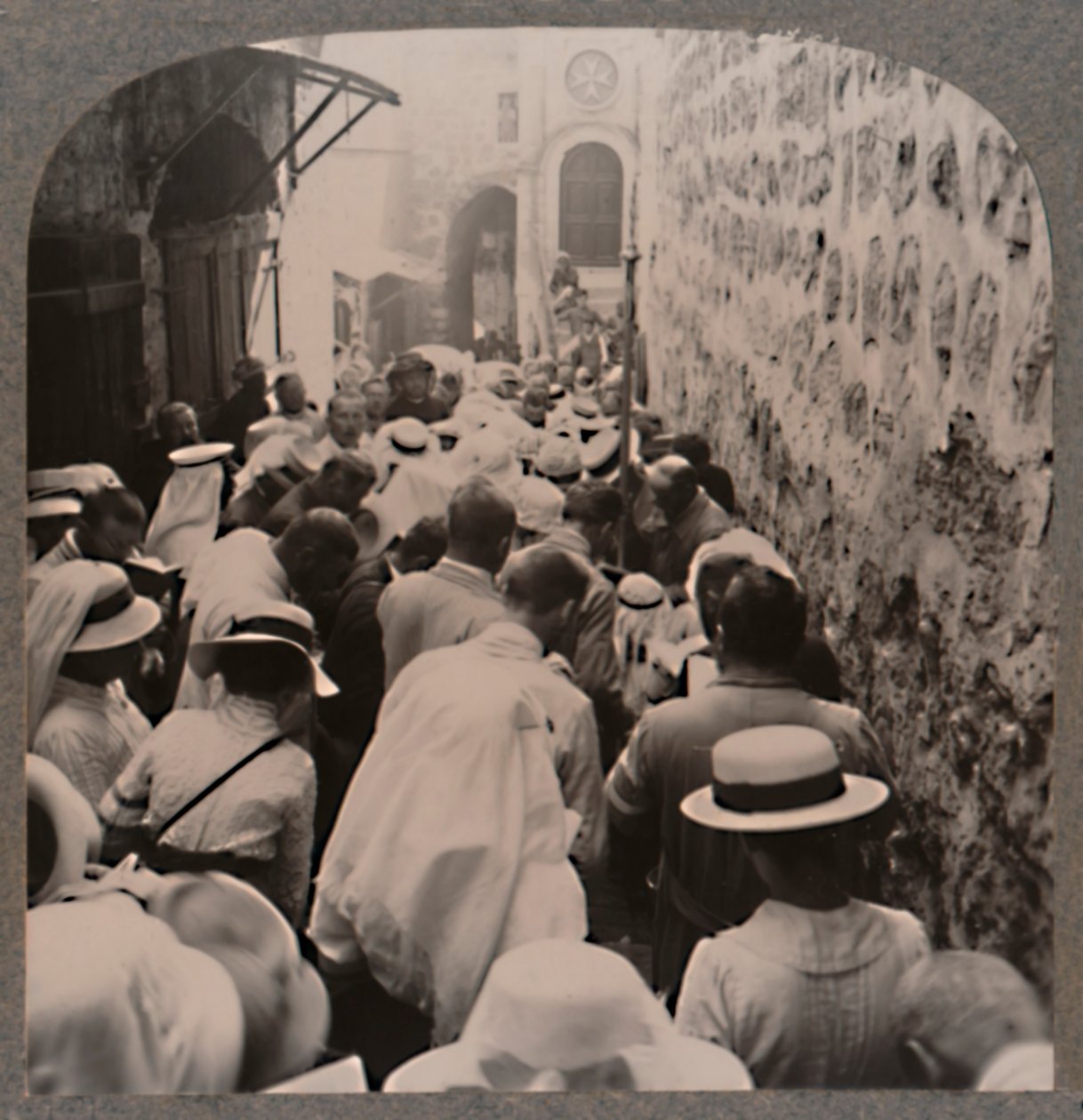 A Via Dolorosa az Antonio-toronytól a Szent Sír-templomig, 1900 alkotó: Unbekannt
