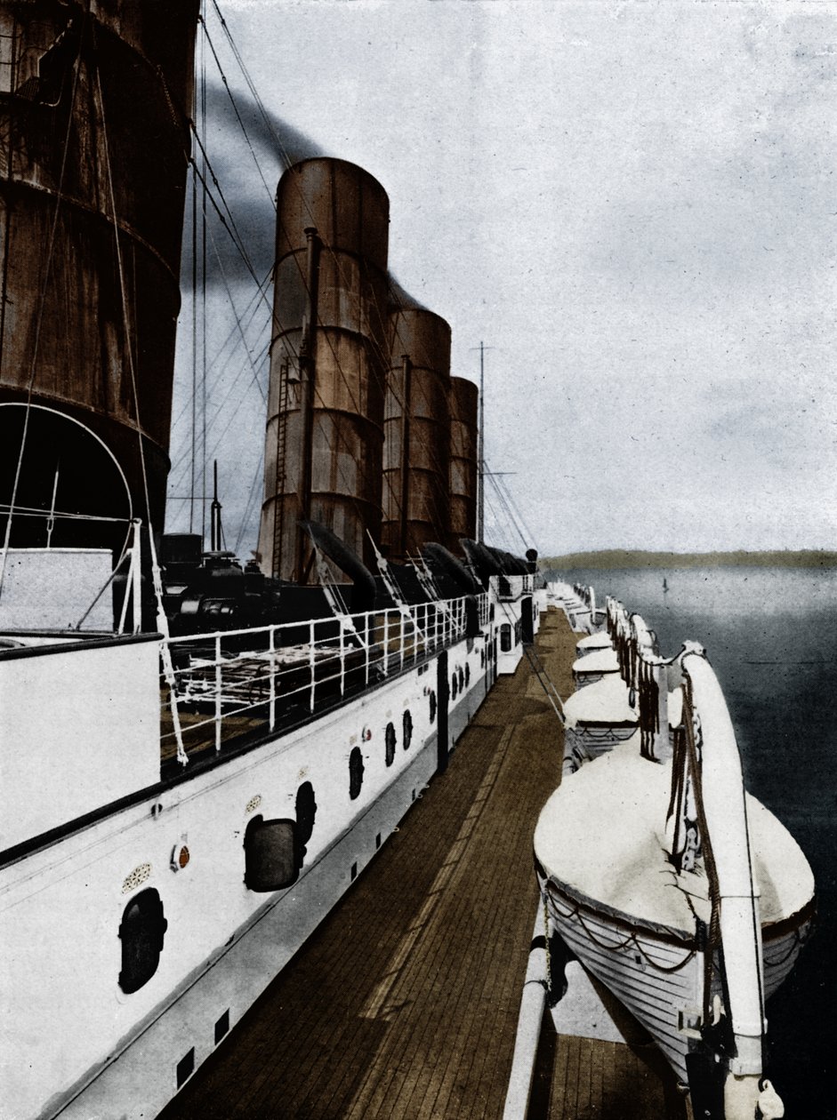 A Lusitania hajófedélzete, mentőcsónakokkal, 1915 alkotó: Unbekannt