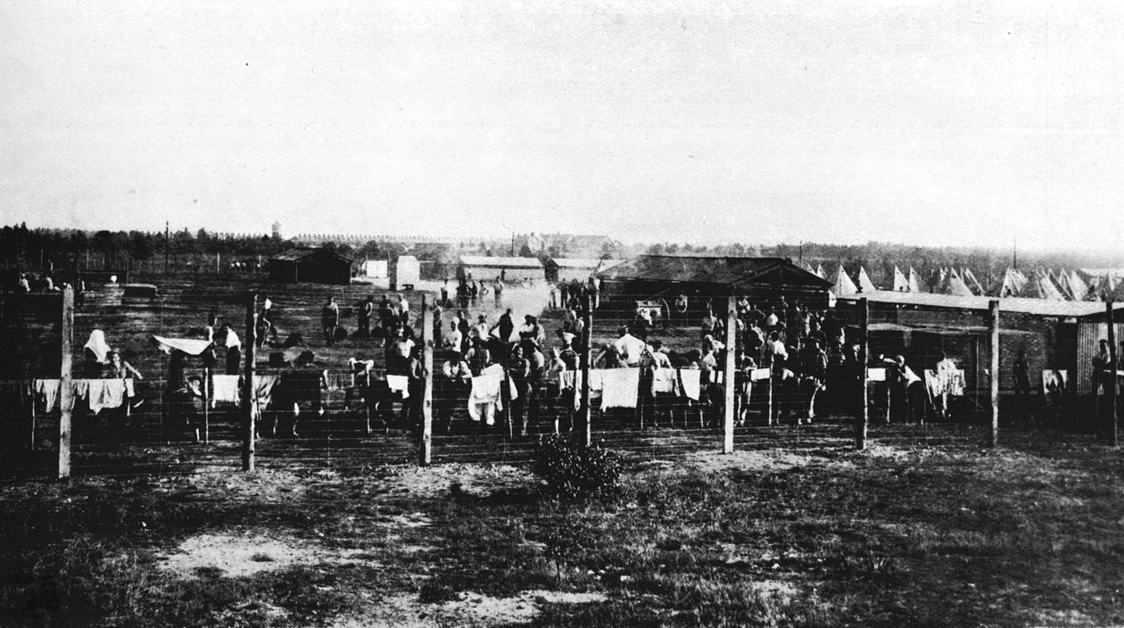 A koncentrációs tábor a Frith Hillben, Camberley, 1914, 1915 alkotó: Unbekannt