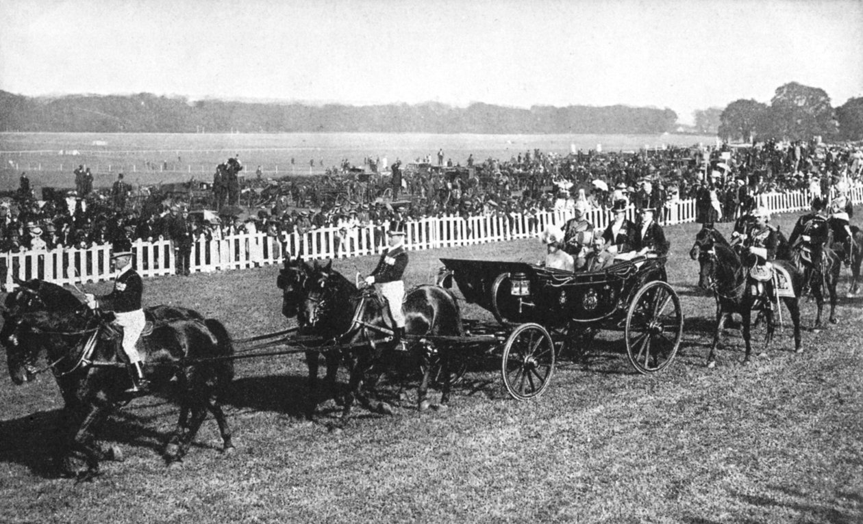 A király és a királynő megérkezik a leopardstowni versenyekre, Dublin, 1911. július, 1936 alkotó: Unbekannt