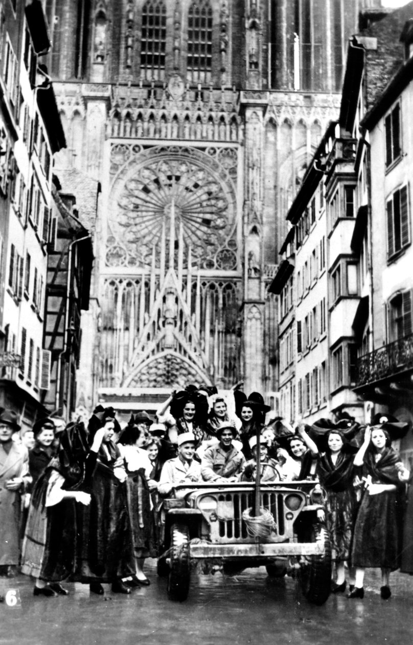 Strasbourg felszabadítása, Franciaország, 1944. november alkotó: Unbekannt
