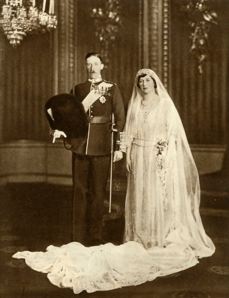 Mary hercegnő és Lascelles vikomt házassága 1922. február 28-án, 1935. alkotó: Unbekannt