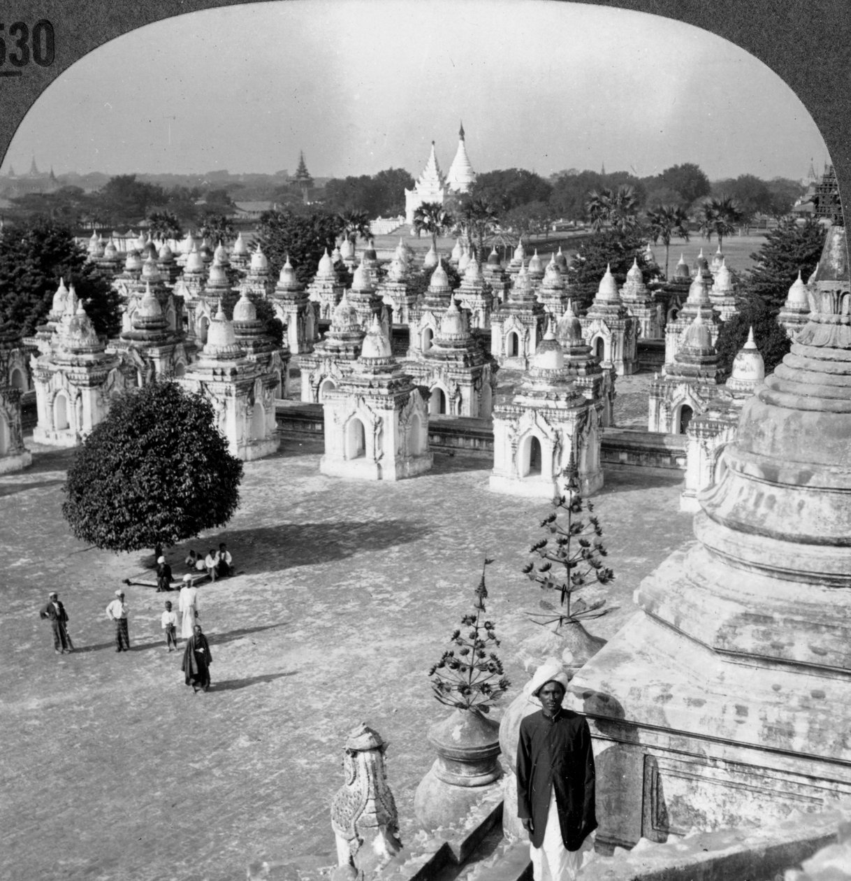 A 450 pagoda északi szakasza, Mandalay, Burma, Mianmar, 1900-as évek alkotó: Unbekannt