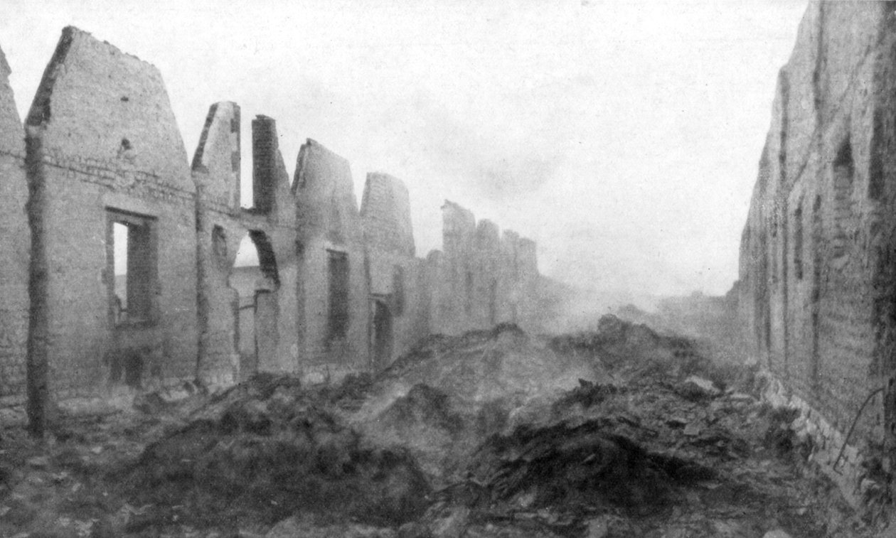 Albert romjai, Somme, Franciaország, 1914. szeptember 23 alkotó: Unbekannt