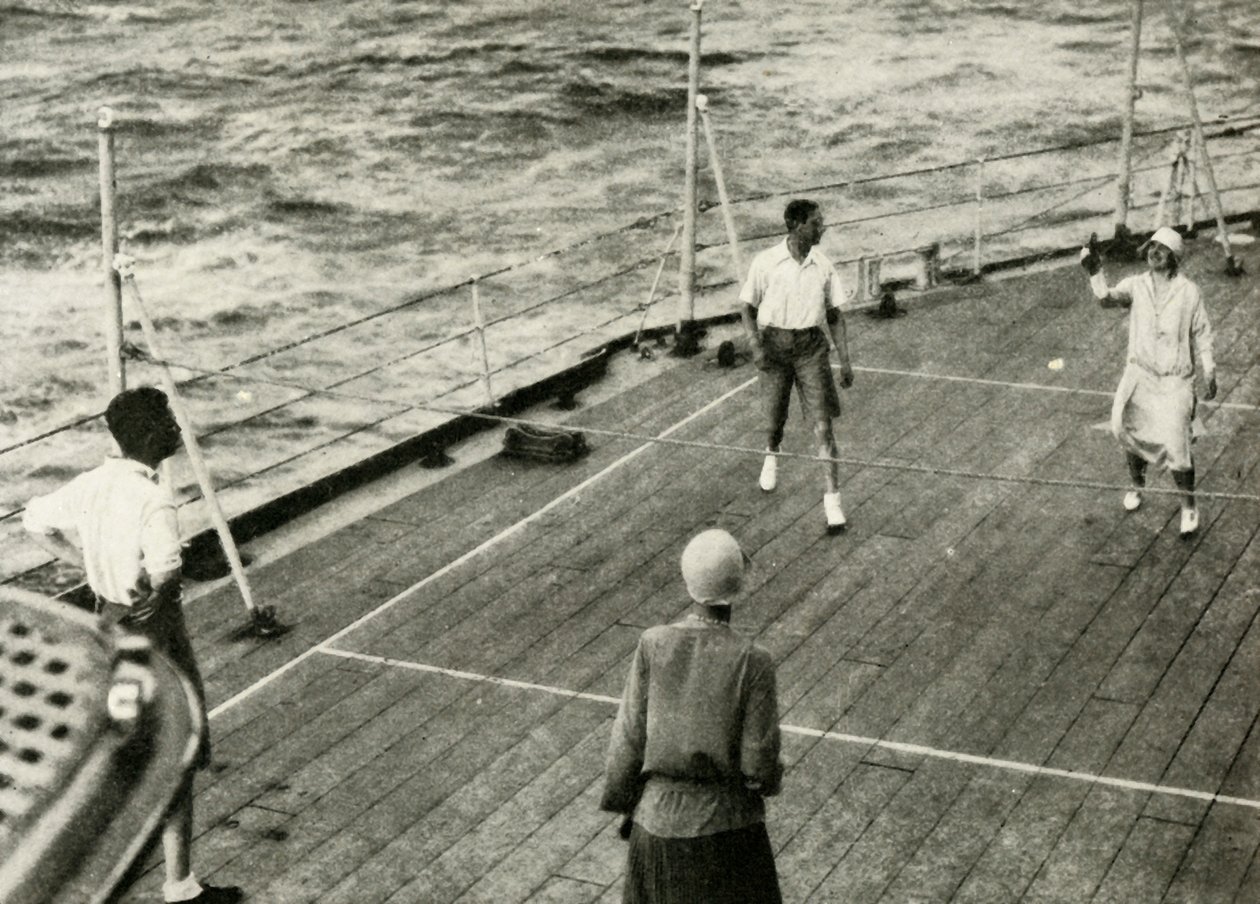 Őfelségeik a H.M.S. fedélzetén található játékban. Ismert, 1927, 1937. alkotó: Unbekannt