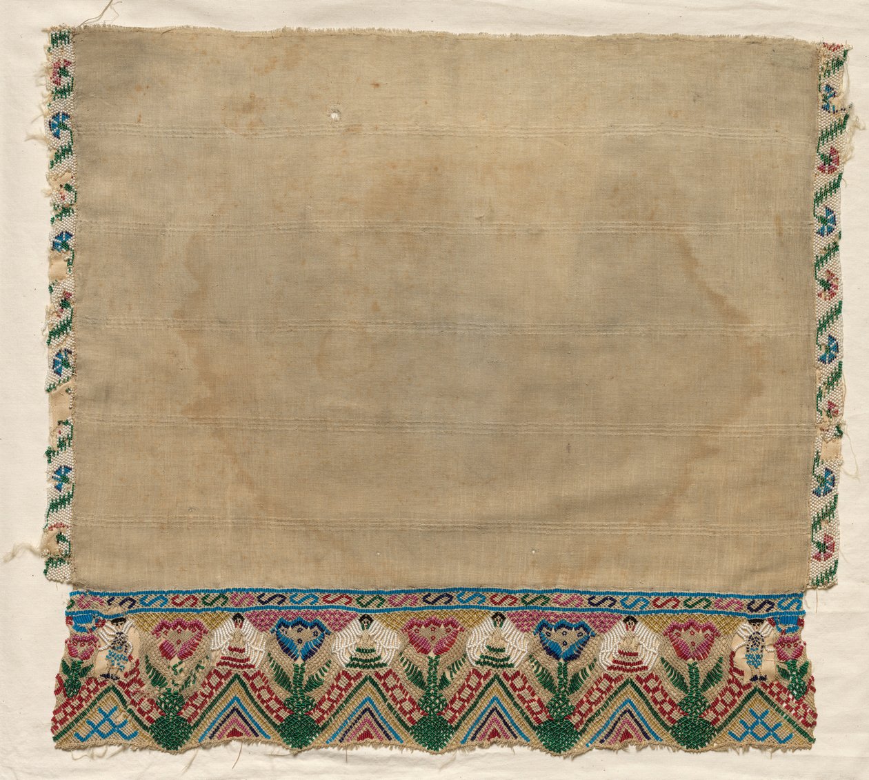 Törülközővég gyöngyös szegéllyel, 1800-as évek eleje. alkotó: Unbekannt
