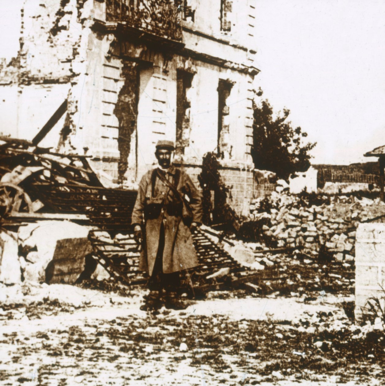 Városháza, Ablain-Saint-Nazaire, Észak-Franciaország, 1914-c1918 alkotó: Unbekannt