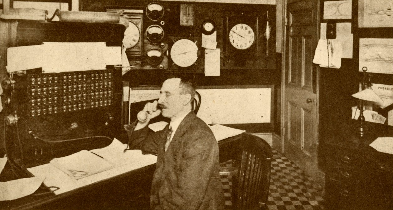 Traffic Controllers Office, London Underground Railways, 1930. alkotó: Unbekannt