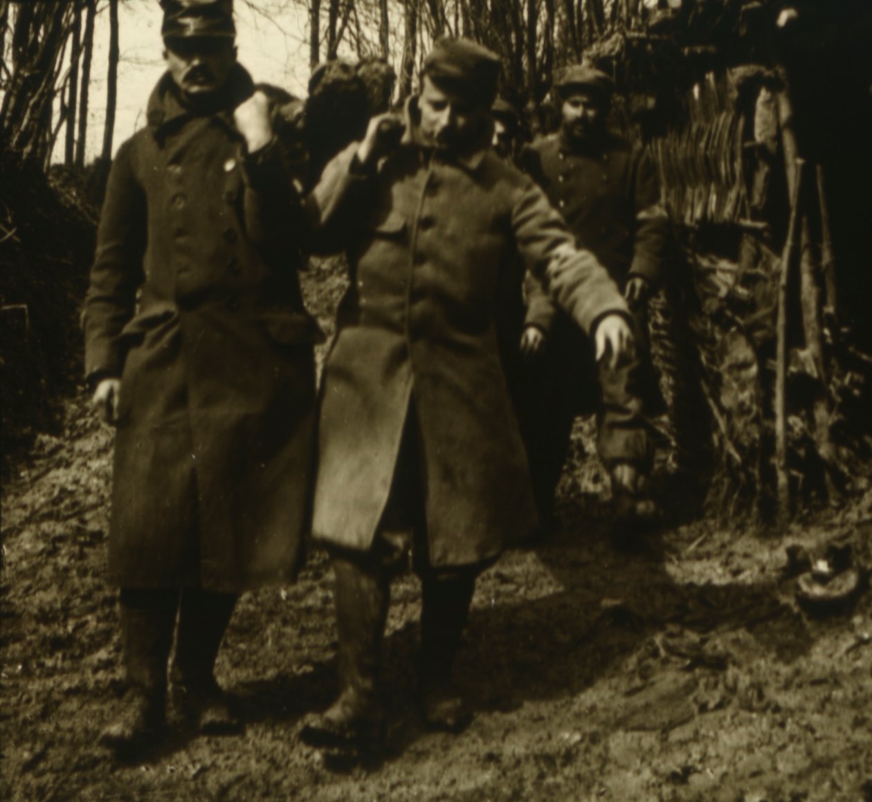 A sérültek szállítása, c1914-c1918 alkotó: Unbekannt