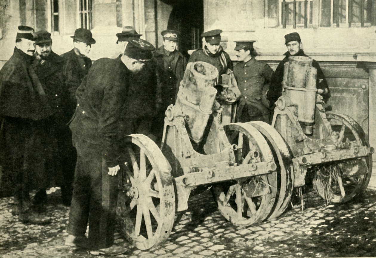 Németektől elfogott árokmozsárok, első világháború, 1914, c1920. alkotó: Unbekannt