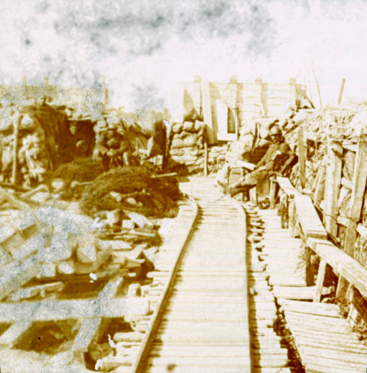 Árkok és vasútvonal, Yser dél, Diksmuide, Belgium, c1914-c1918 alkotó: Unbekannt