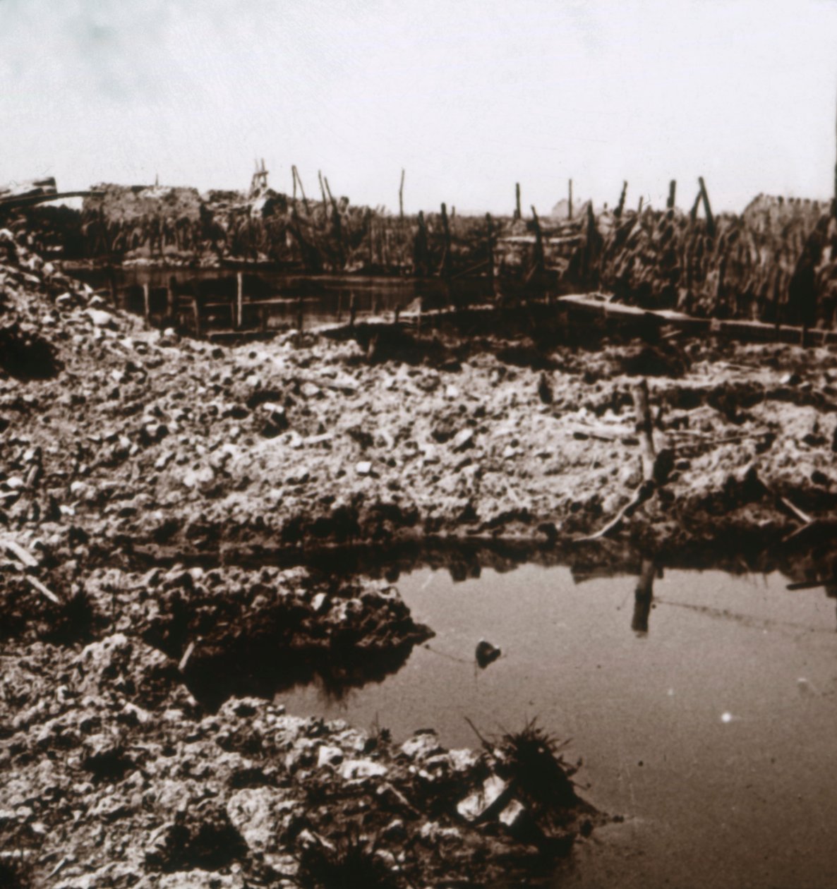 Árkok, c1914-c1918 alkotó: Unbekannt