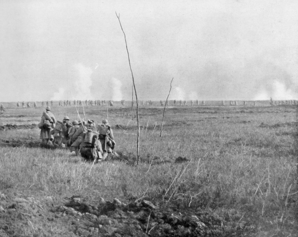 Csapatok ellenséges lövészárkokat támadó, Chemin des Dames, Franciaország, Első világháború, 1917. május 5. alkotó: Unbekannt