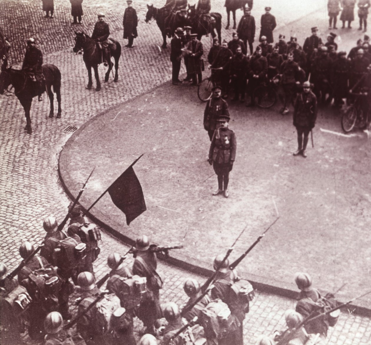 Csapatok felvonulása, Aachen, Németország, 1914-c1918 alkotó: Unbekannt