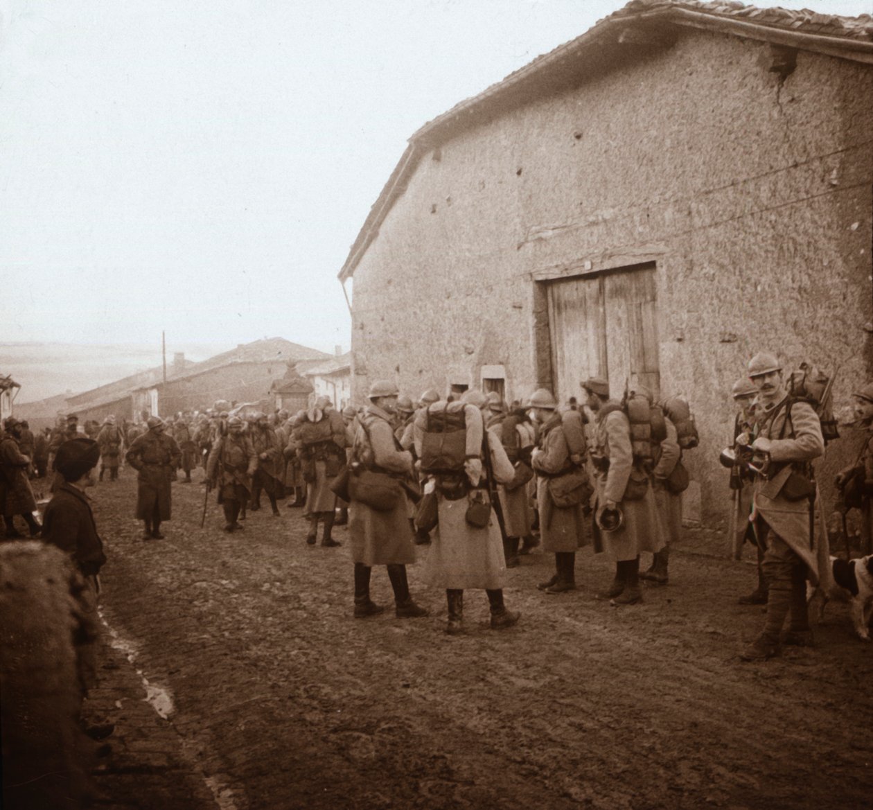 Csapatok háton, Somme, Észak-Franciaország, 1914-c1918 alkotó: Unbekannt