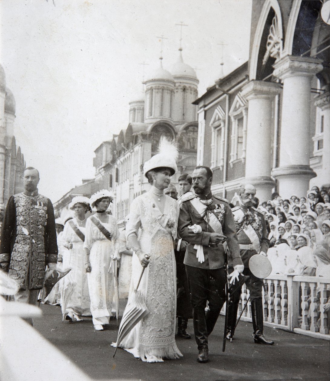 A cári család a Romanov-ház 300. évfordulójának ünnepségén, Oroszország, 1913 alkotó: Unbekannt