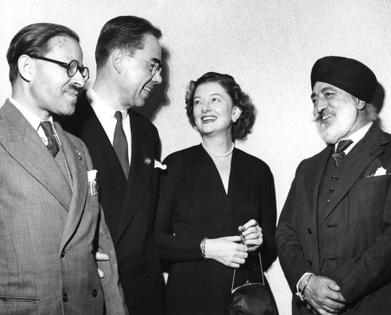 Az UNESCO általános konferenciája 1952 novemberében Párizsban ül össze alkotó: Unbekannt
