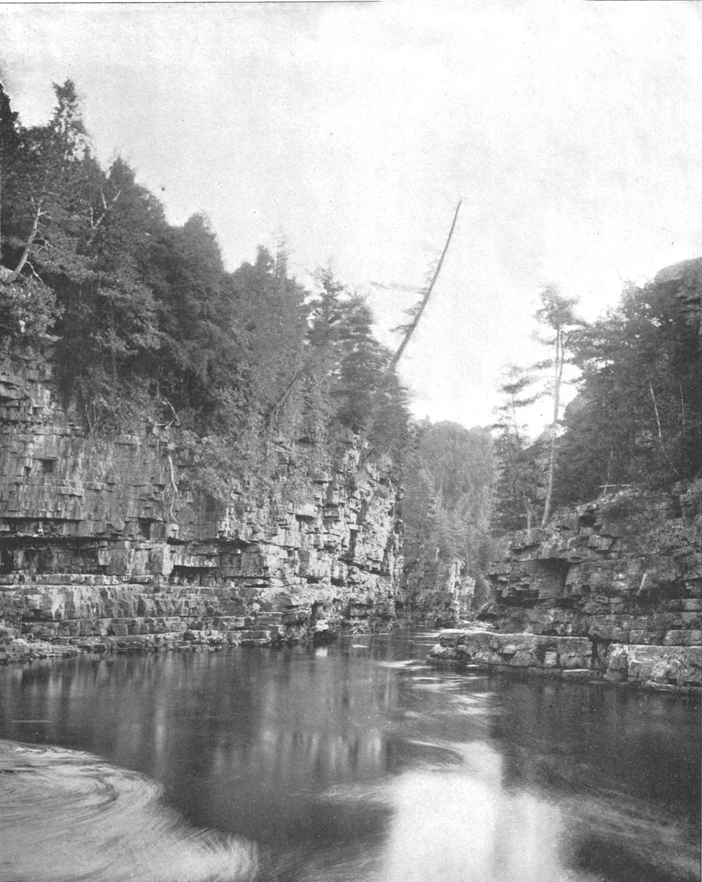 Upper End of the Ausable Chasm, Adirondacks, New York állam, USA, 1900 körül. alkotó: Unbekannt