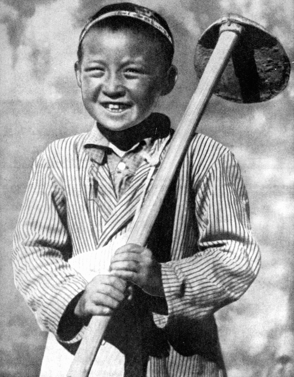 Tanyán dolgozó üzbég iskolás fiú, 1936 alkotó: Unbekannt