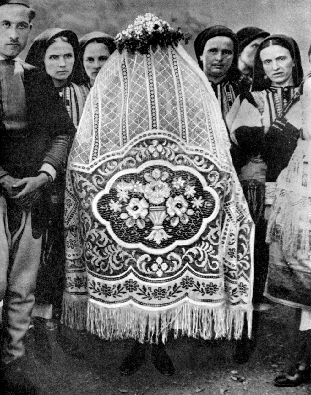 Fátyolos menyasszony, Dél-Szerbia, 1936 alkotó: Unbekannt