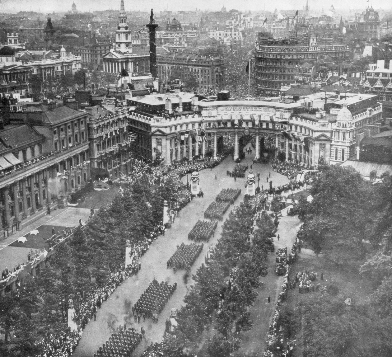 Győzelmi felvonulás az Admiralitás íven és a bevásárlóközponton keresztül, 1919. július 19., 1926. alkotó: Unbekannt