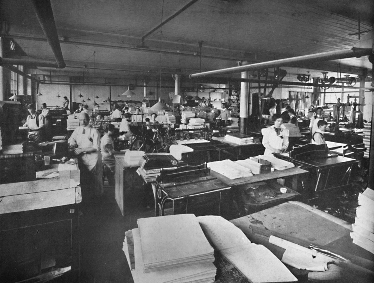 Kilátás a továbbító és kötőteremre, 1919 alkotó: Unbekannt