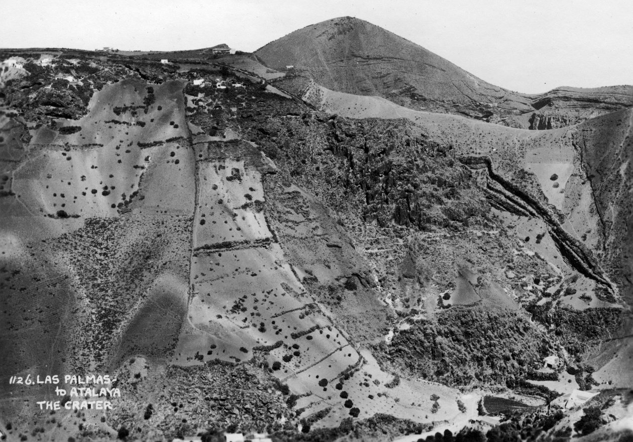Vulkáni kráter Las Palmas és Atalaya között, Gran Canaria, Kanári-szigetek, Spanyolország, XX. század alkotó: Unbekannt