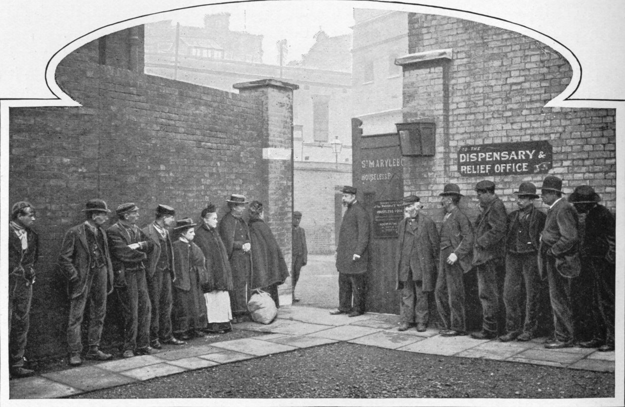 Belépésre vár a St Marylebone Workhouse, Luxborough Street, London, c1901 1903 alkotó: Unbekannt