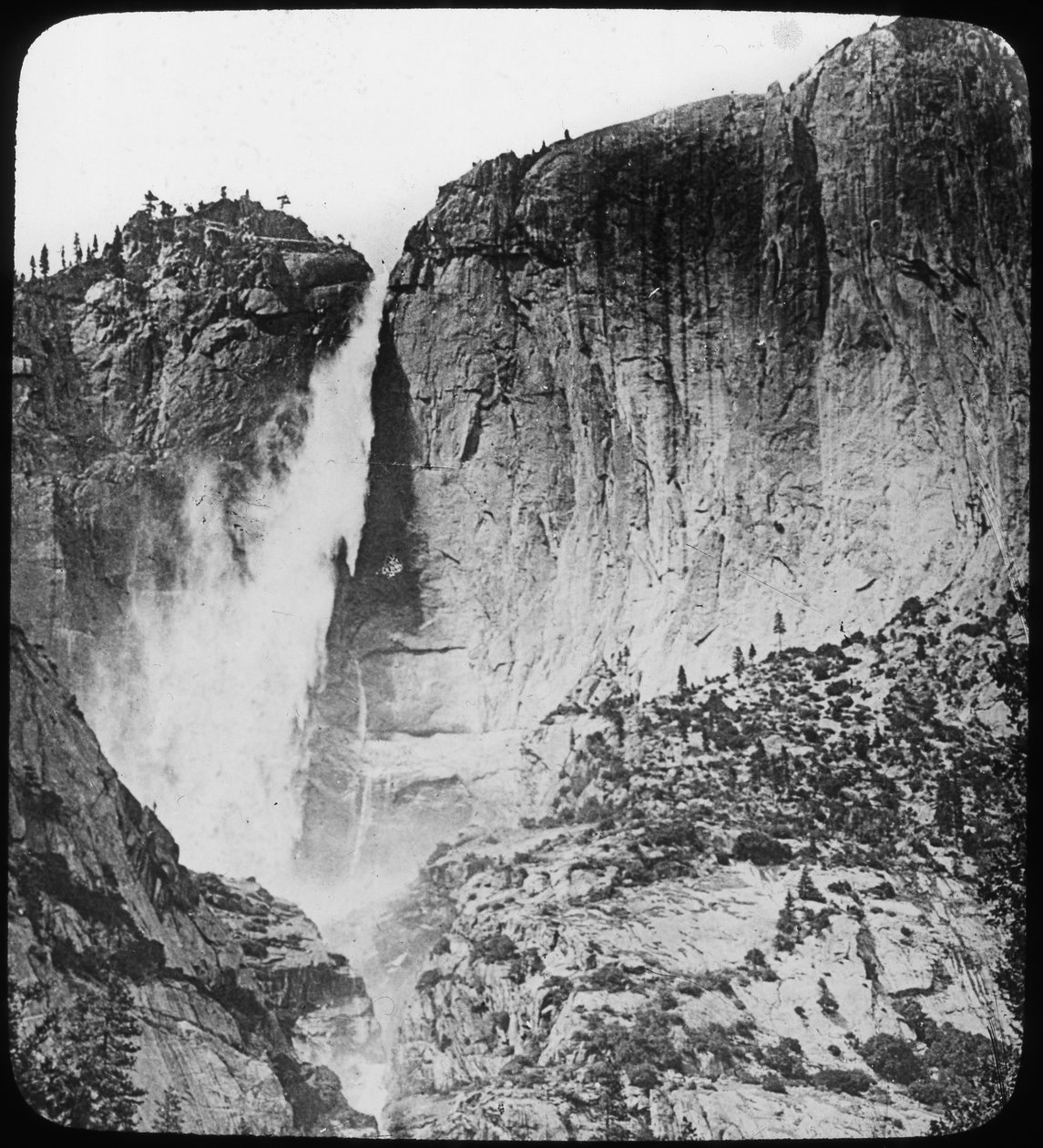 Yosemite Falls, Yosemite Nemzeti Park, Kalifornia, USA, 19. század vége vagy 20. század eleje alkotó: Unbekannt