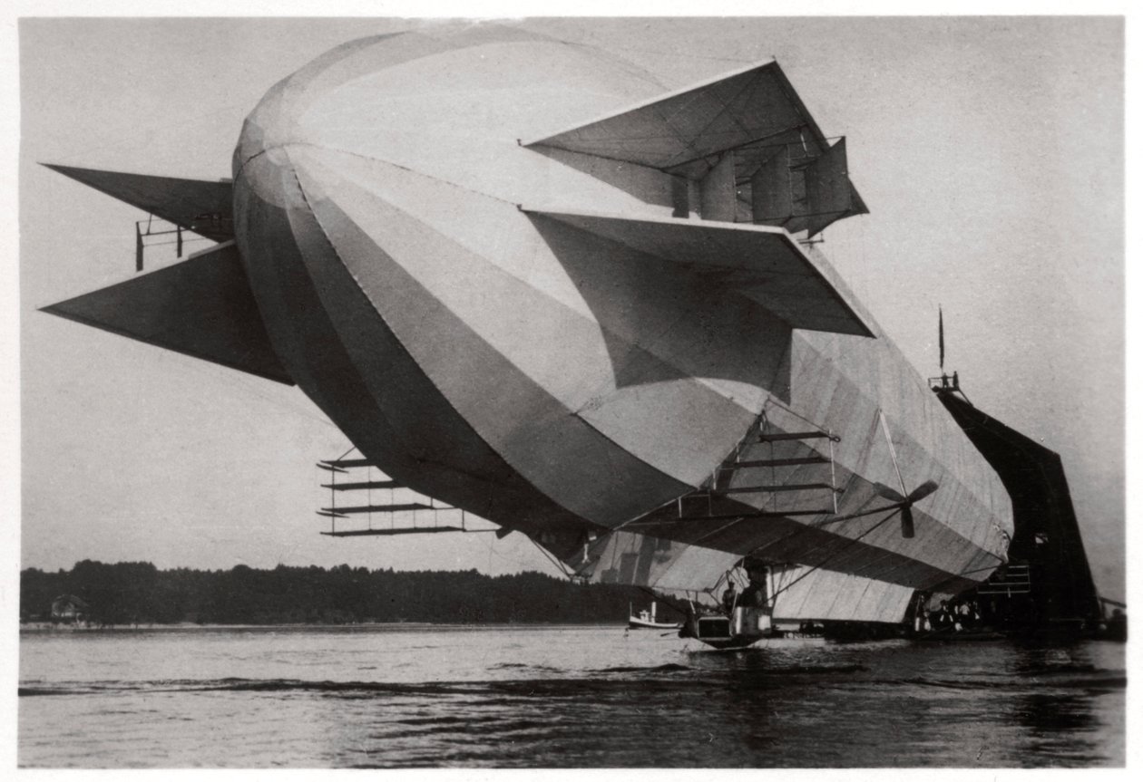 Zeppelin LZ3, amelyet a német hadsereg vásárolt, és Z1 néven üzemeltették, 1906 1933 alkotó: Unbekannt