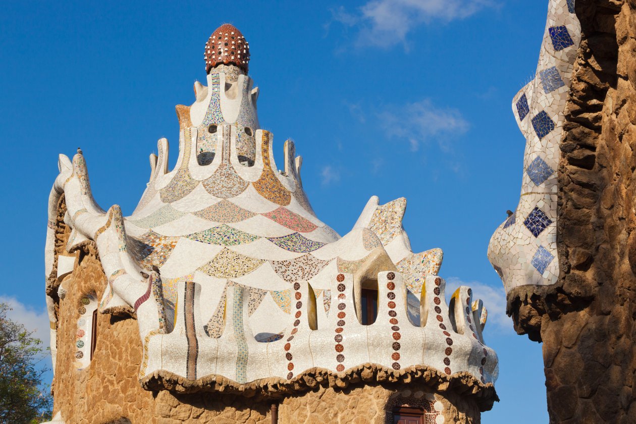 Barcelona, Spanyolország. Részlet a pavilonról a Güell park bejáratánál. UNESCO Világörökség része. alkotó: Unbekannt Unbekannt