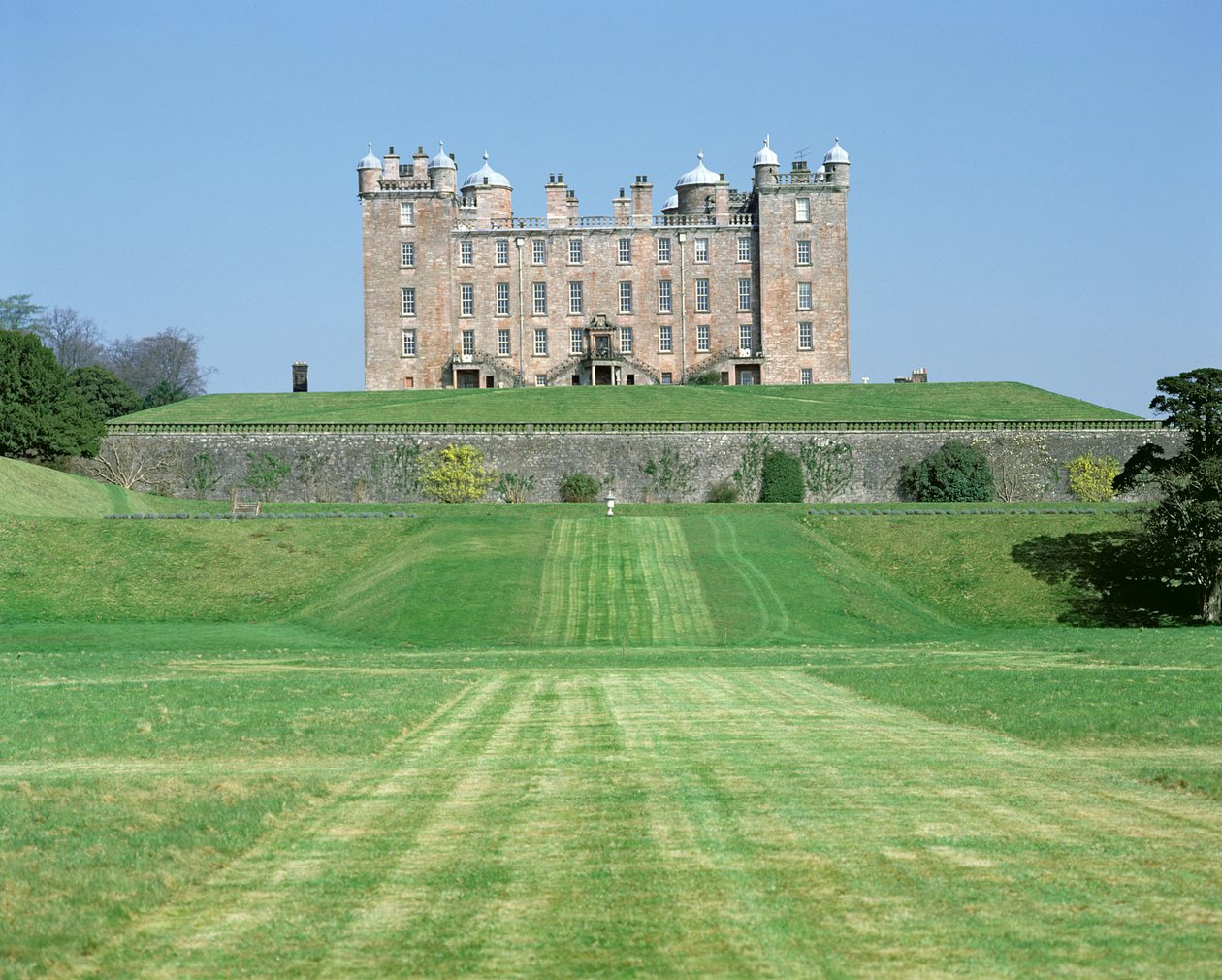 Drumlanrig kastély, külső kilátás, skót iskola, 1679-91, Dumfries, Egyesült Királyság alkotó: Unbekannt Unbekannt