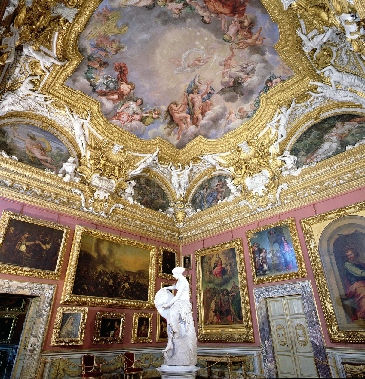 Sala di Giove (Jupiter szoba) belseje Pietro da Cortona festményeivel, Palazzo Pitti, Firenze, Olaszország alkotó: Unbekannt Unbekannt