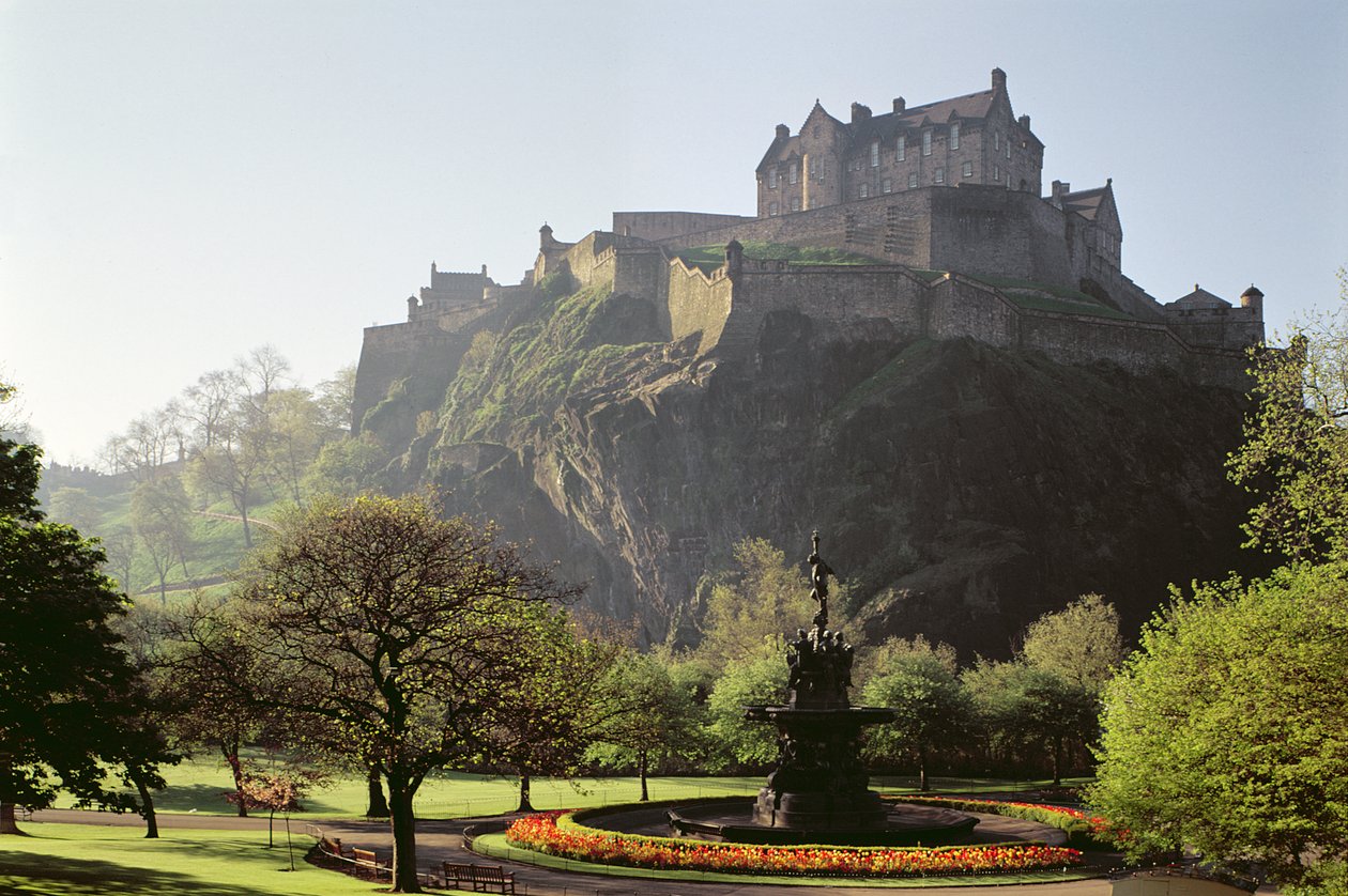 Kilátás az Edinburgh-kastélyra, Skócia alkotó: Unbekannt Unbekannt