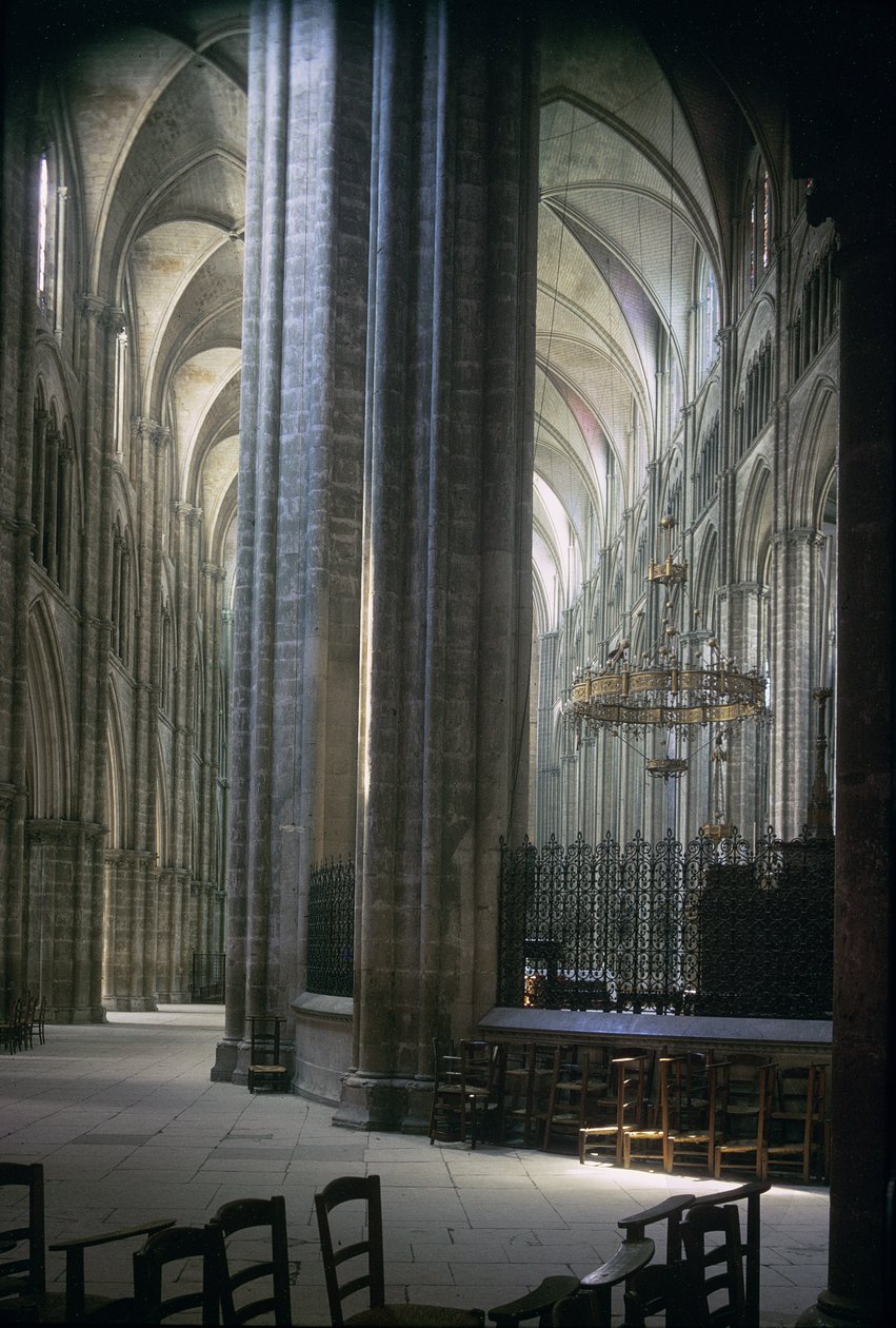 Kilátás a belső térre, a durhami katedrális, 1093-1289 között épült alkotó: Unbekannt Unbekannt