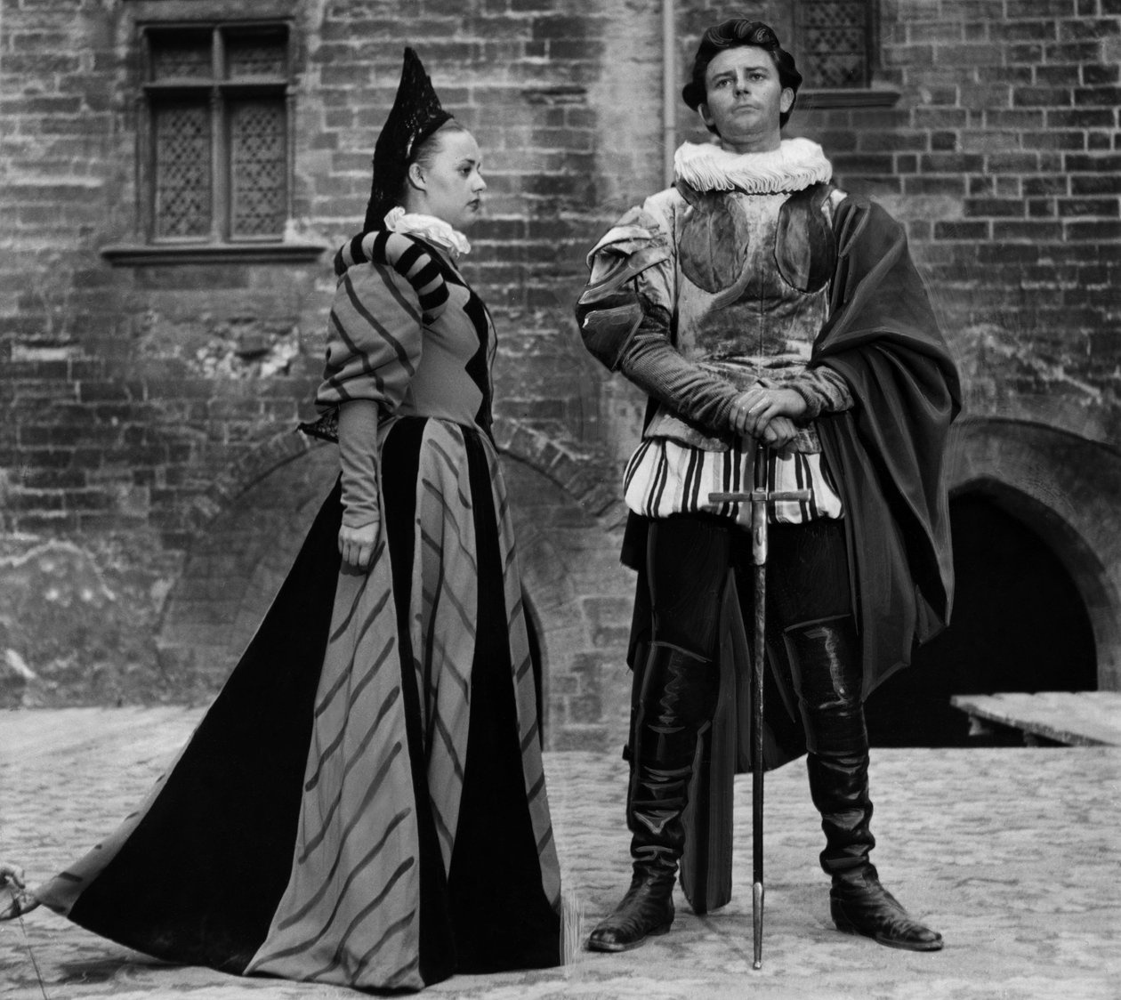 Játssz El Cid-et Jeanne Moreau és Gerard Philipe előadásában az Avignoni Színházi Fesztiválon 1951 júliusában alkotó: Unbekannt Unbekannt