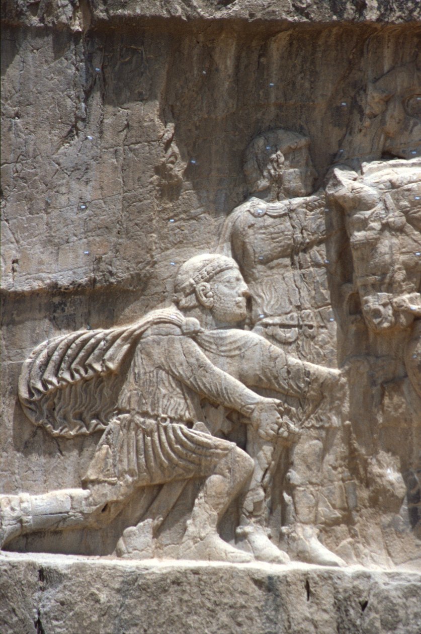 Részlet Arab Fülöp római császárról, aki térdel II. Shapur, Naqsh-e Rostam előtt alkotó: Unbekannt Unbekannt