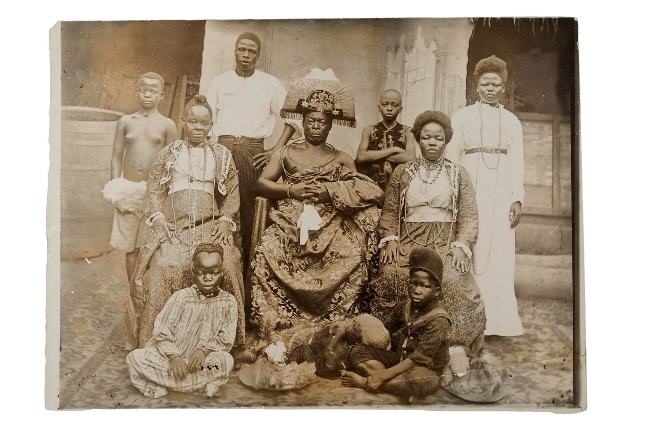 Overami, Benin volt királya és lakosztálya, Nigéria, 1900 körül alkotó: Unbekannt Unbekannt