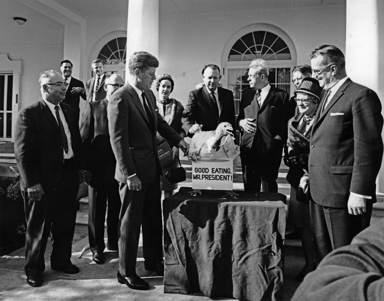 John F. Kennedy elnök hálaadást fogad Törökországban a Fehér Házban, 1963 novemberében alkotó: Unbekannt Unbekannt