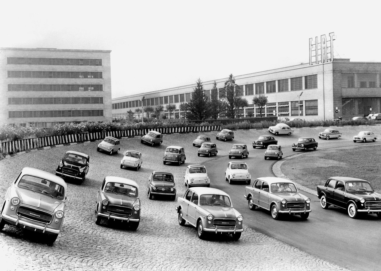 Autók tesztelése a Fiat tesztpályán, Mirafiori, Torino, 1958 alkotó: Unbekannt Unbekannt