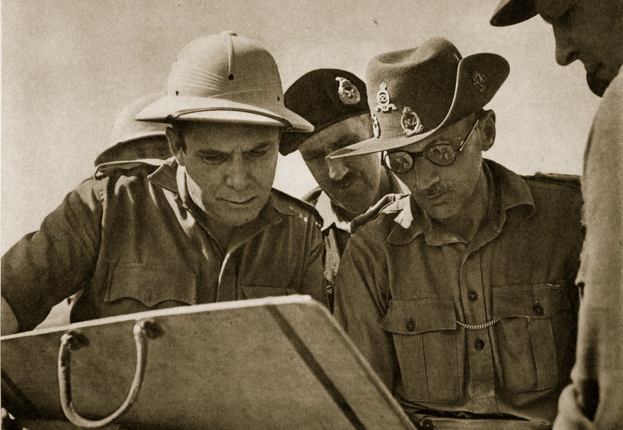 Az amerikai Wendell Willkie-nek, aki a republikánusok jelöltjeként állt szemben Franklin D. Roosevelttel az 1940-es elnökválasztáson, Montgomery tábornok (1942) magyarázza az El Alamein elleni védekezést. alkotó: Unbekannt Unbekannt