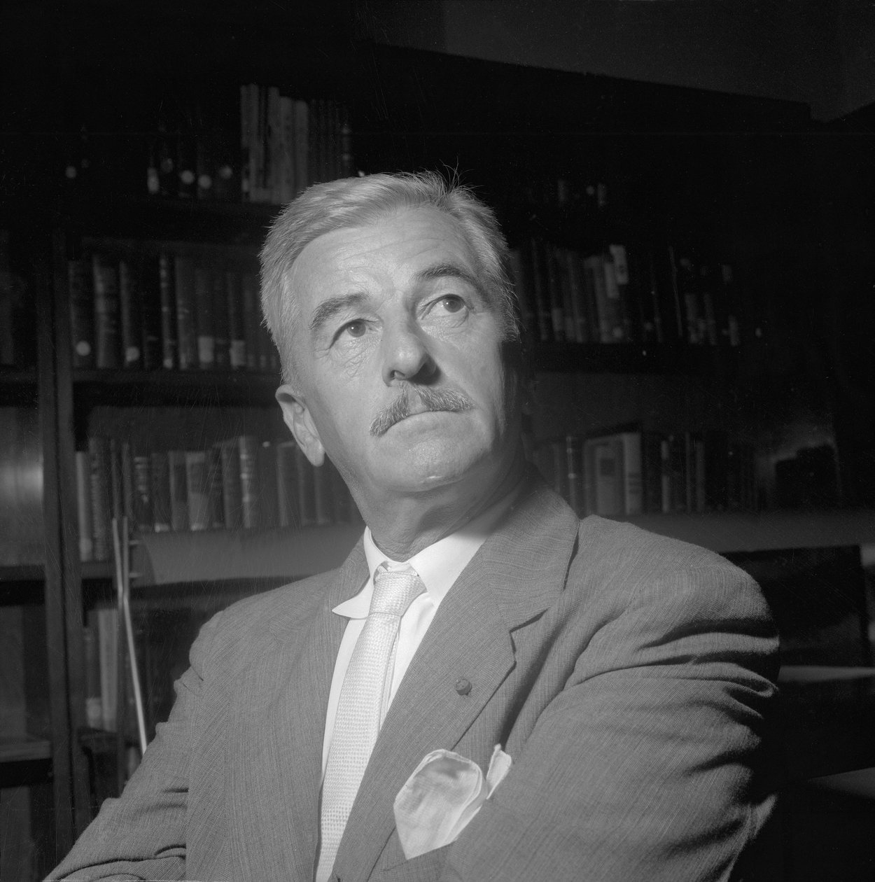 William Faulkner amerikai író, 1955. szeptember 14 alkotó: Unbekannt Unbekannt