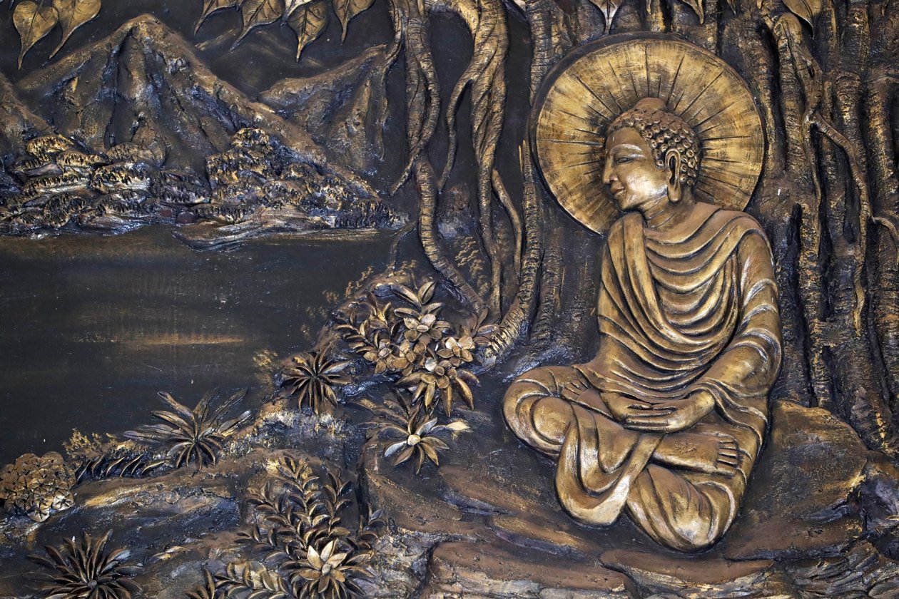 Tinh Xa Ngoc Tin buddhista templom, Shakyamuni Buddha meditációs pózban ül a Bodhi fa alatt, Dalat, Vietnam alkotó: Unbekannt Unbekannt